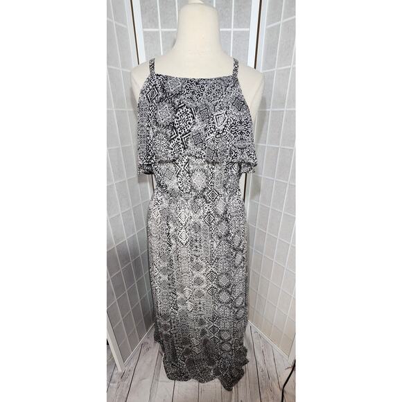 NWOT Torrid Black White Ikat High Deck Chiffon Maxi Dress Plus Size: 2X (18/20) - Picture 4 of 8